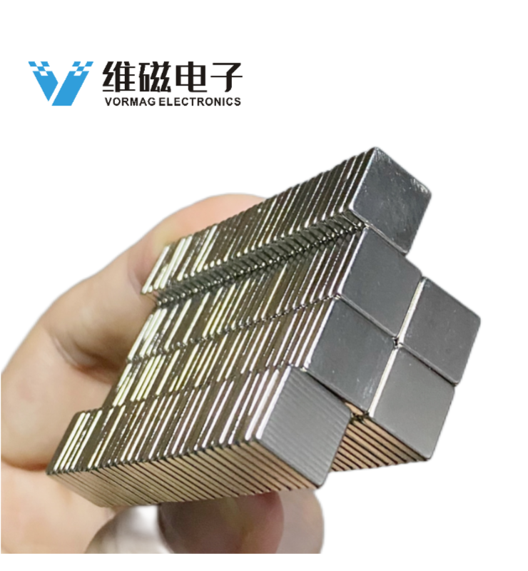 Block magnet N45 10x10x2 mm, holds approx. 1 kg, Nickel-plated